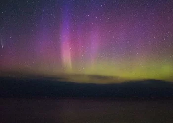 auroras, auroras boreais, auroras austrais, tempestades geomagnéticas;