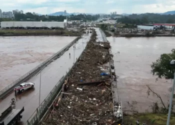 fortes, chuvas, ensolarilhadas, chuva, torrencial;