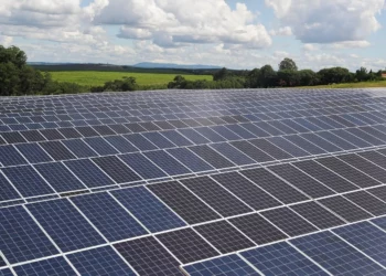 combinação de negócios, fusão de energia do país.