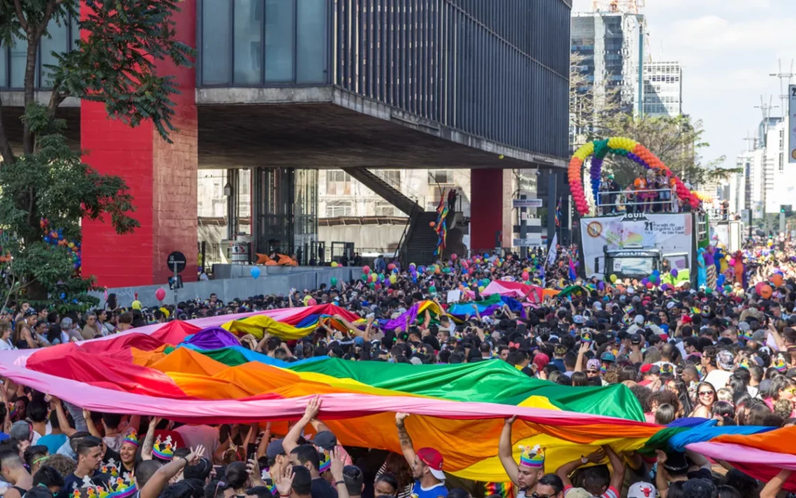 celebração, acontecimento, ocasião;