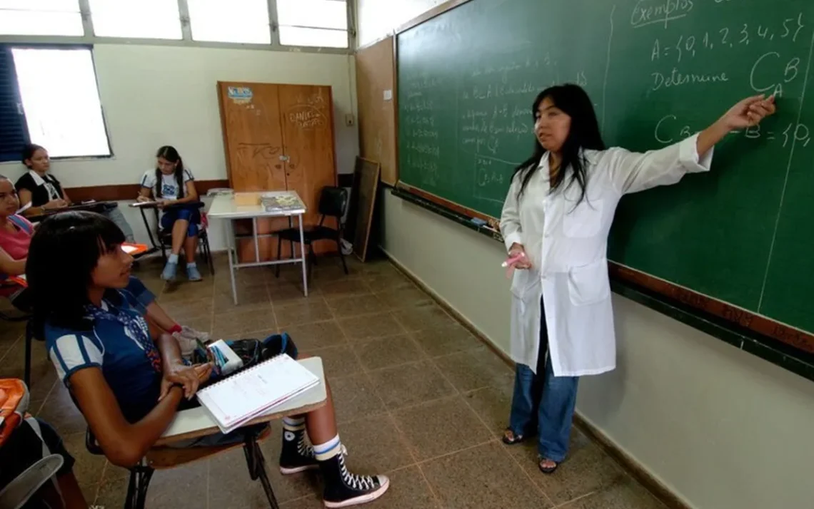 Ensino, Aprendizagem, Instrução;