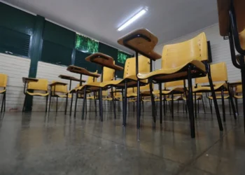 Fundo, de Manutenção, e Desenvolvimento, da Educação, Básica e, de Valorização, dos Profissionais, da Educação';