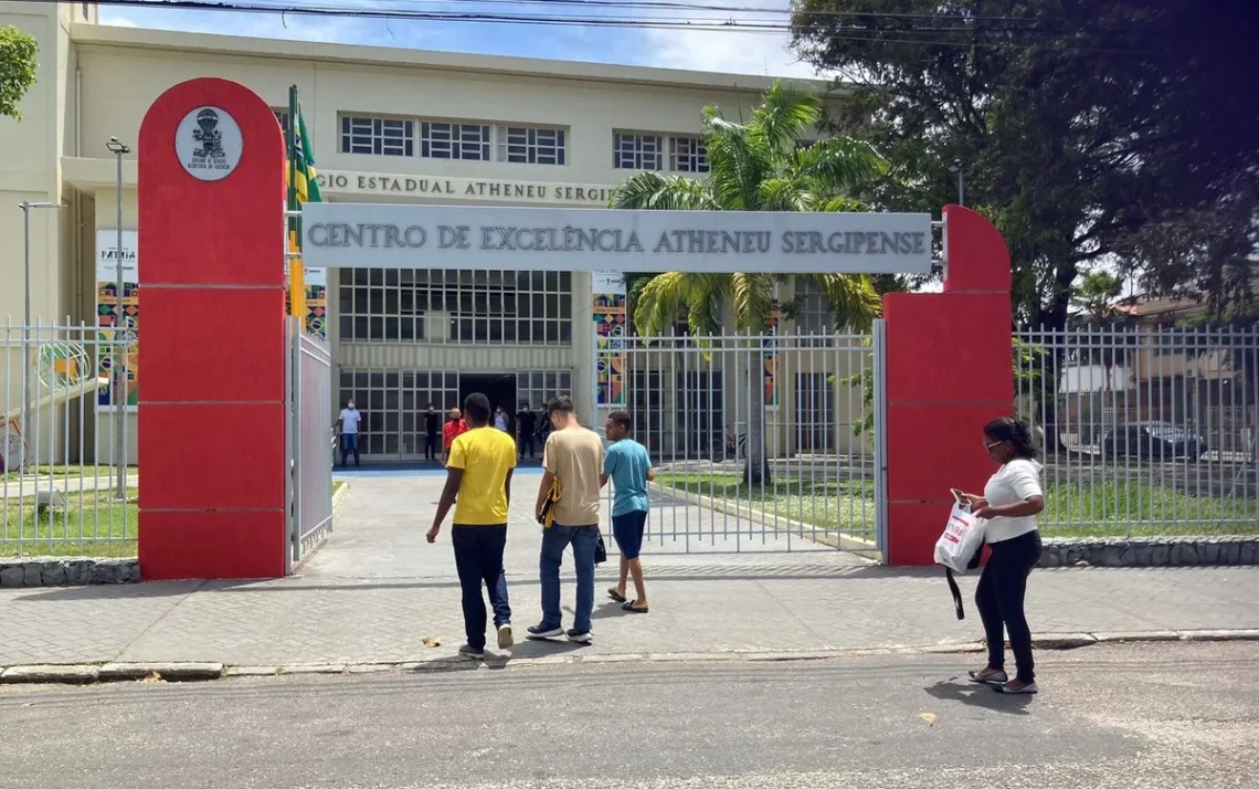 Exame, Nacional do, Ensino Médio;