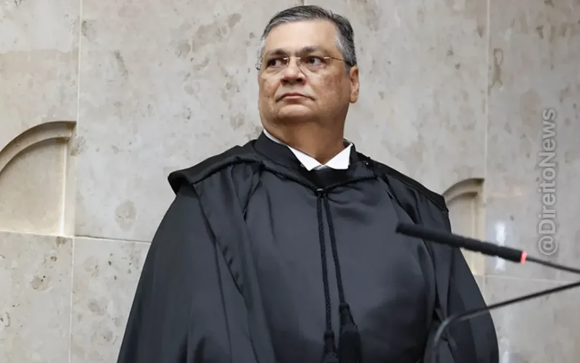 não, é possível, silenciado, e amordaçado, judiciário, ativismo;