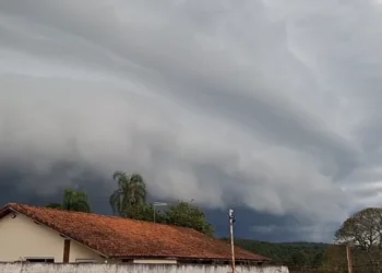 Nuvem gigante deixa moradores em alerta no interior de SP Foto: Cedido ao Terra - Todos os direitos: @ Terra