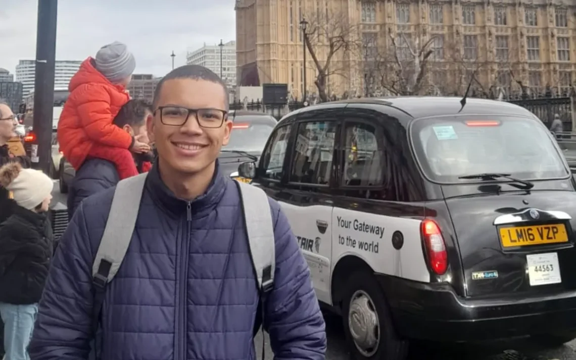 estudante da escola pública, jovem da rede pública, aluno de escola pública';