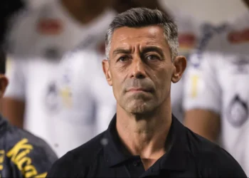 Caixinha, técnico;