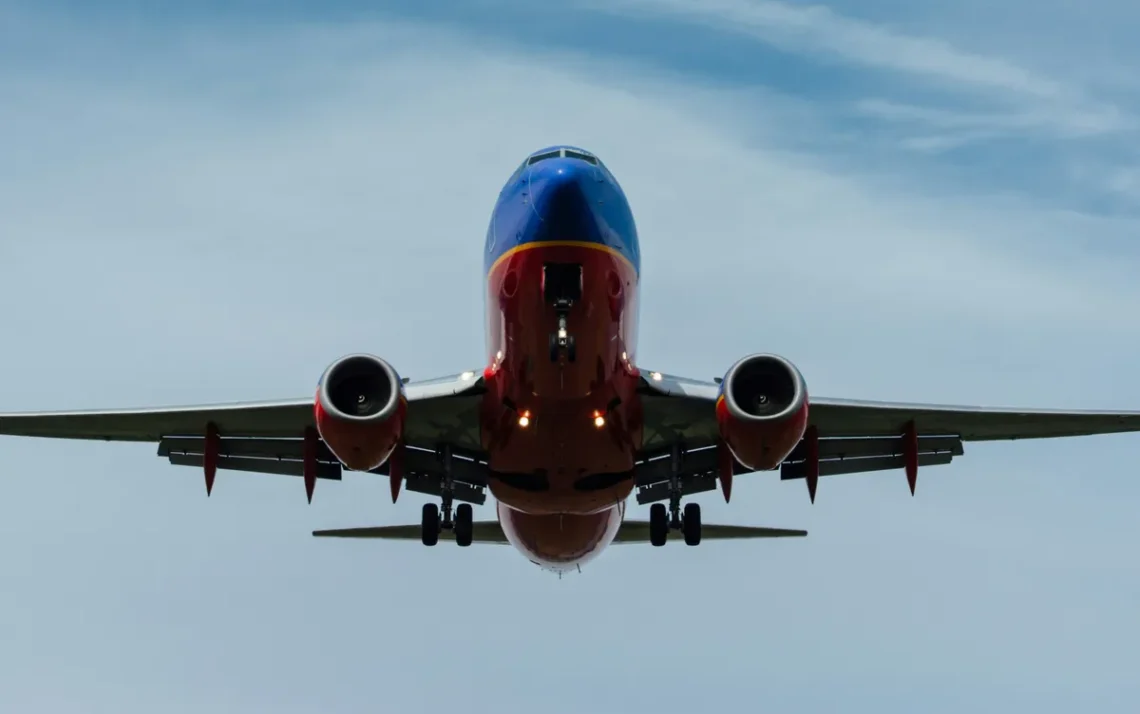 turbulência intensa, instabilidade climática, balanço do avião';