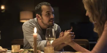 egocêntrico, egoísta, autoritário;