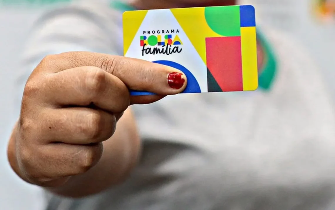 benefício, auxílio, subsídio';