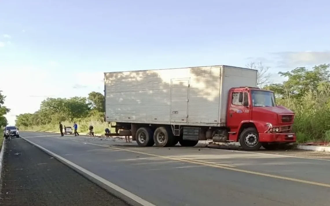 colisão, incidente, ocorrência';