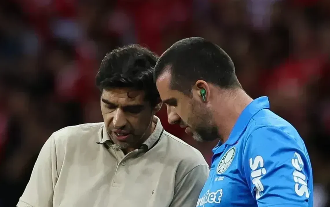 juiz, árbitro, decisão';