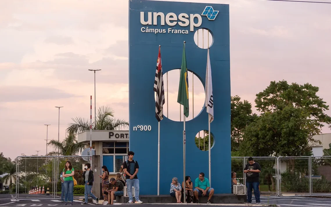 Universidade, Vestibular, Ingresso';