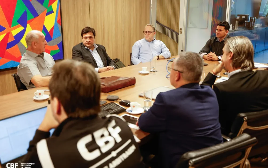 Árbitro, Juiz, Julgamento;