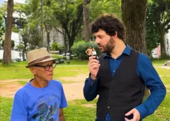 humorista, criador, apresentador;