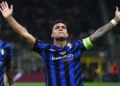 jogador, atacante, astro;