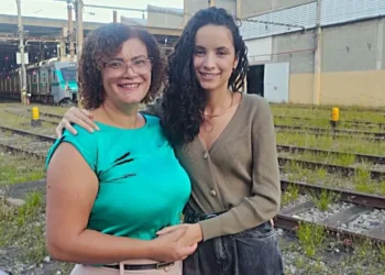 trens, trilhos, metrô;