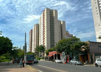 bairro, região, localização;