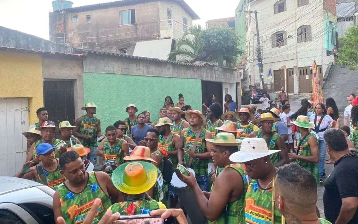 samba duro, axé, timbalada;