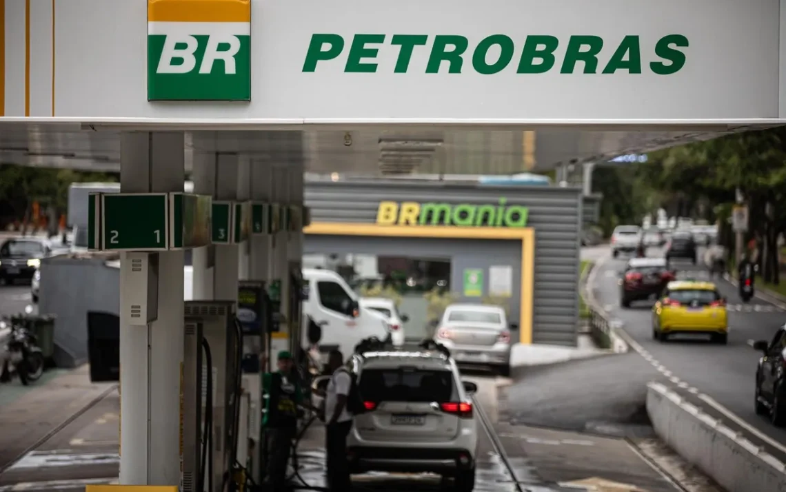 Petroleira, Companhia, Empresa;