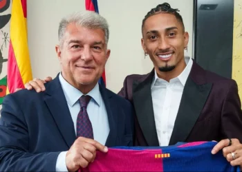 atacante, camisa 11, jogador;