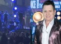 cantor, músico, artista;