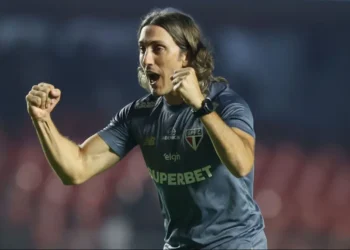 Tricolor, elenco;