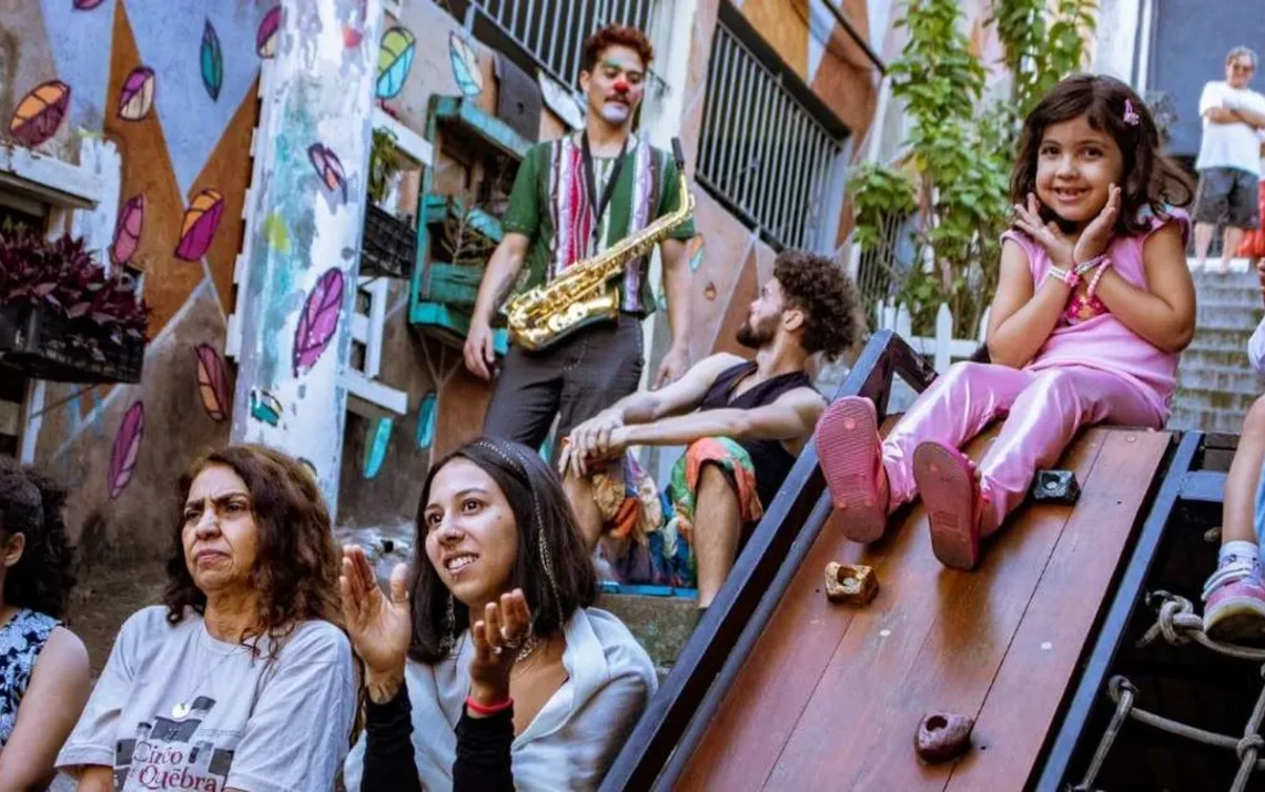 diversão, entretenimento, recreação;