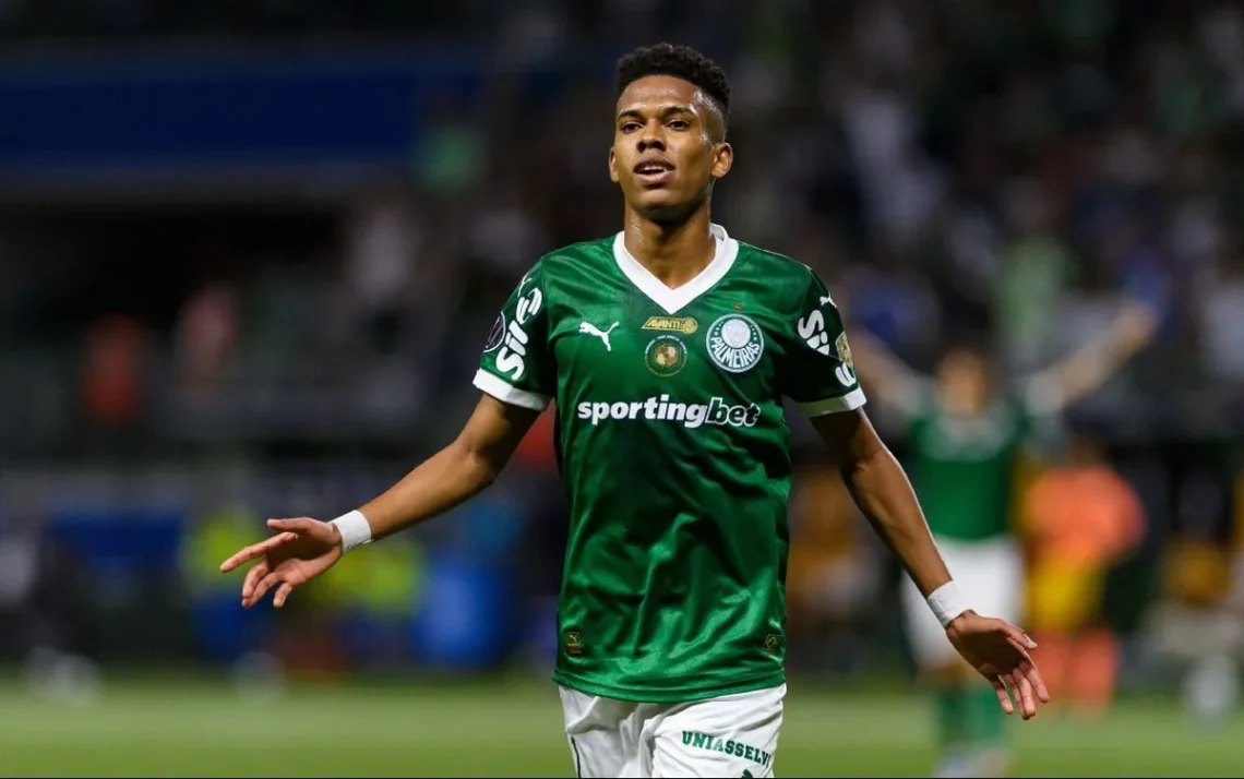 jogador, atacante, jovem;