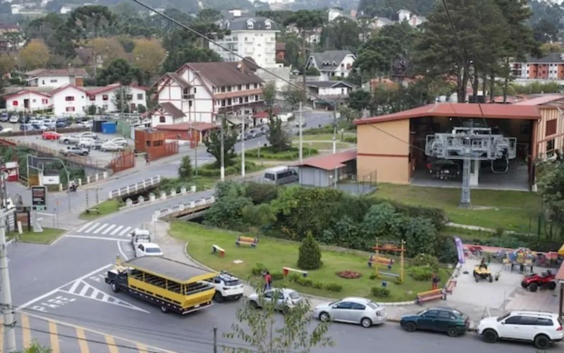 gelo, geada, neve;